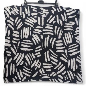 Nordstrom Black and White Patterned Scarf 32" X 36" One Size